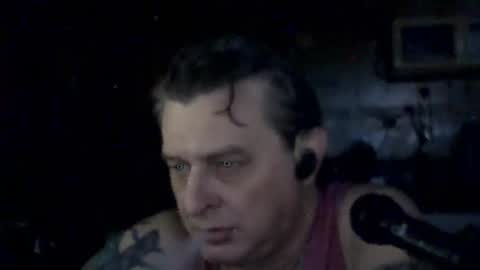 carlos712009 online show from April 2, 7:27 am