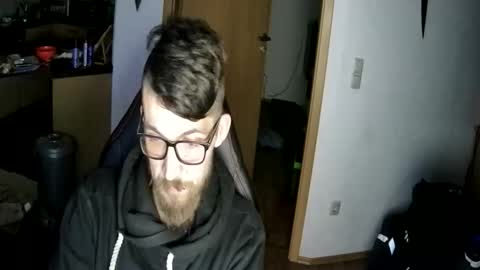 carnifex3112 online show from March 6, 4:09 am