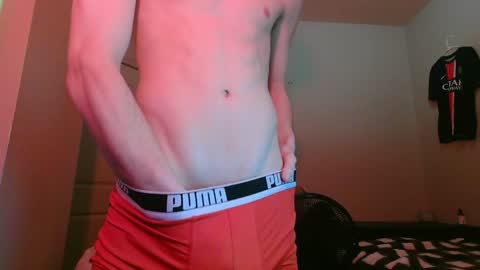 Snapshot of carsonboi11 chatting on February 6, 5:25 am carsonboi11 online show from February 6, 5:25 am