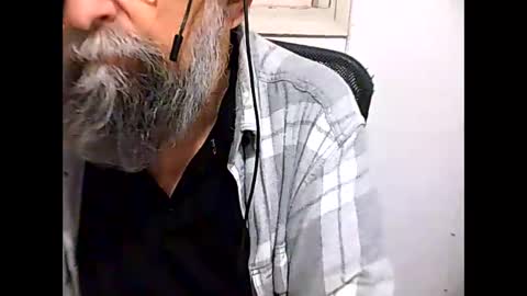 Snapshot of casual53 chatting on February 10, 5:25 am casual53 online show from February 10, 5:25 am