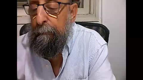 Snapshot of casual53 chatting on December 31, 2:47 pm casual53 online show from December 31, 2:47 pm