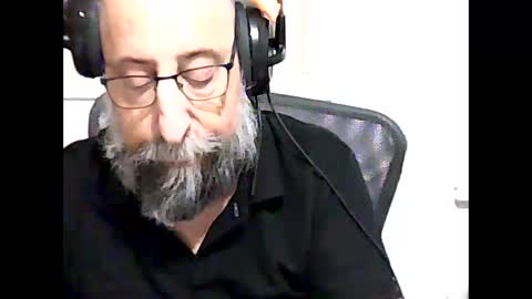 Snapshot of casual53 chatting on December 9, 5:24 pm casual53 online show from December 9, 5:24 pm