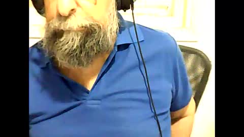 Snapshot of casual53 chatting on December 22, 5:12 am casual53 online show from December 22, 5:12 am