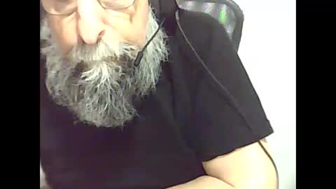 Snapshot of casual53 chatting on February 9, 3:23 pm casual53 online show from February 9, 3:23 pm