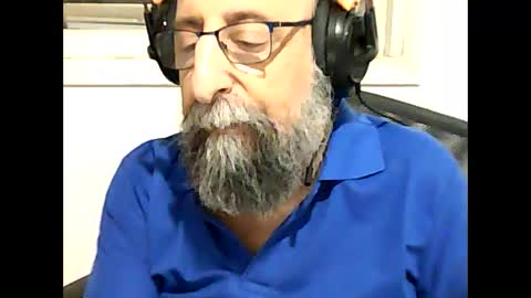 Snapshot of casual53 chatting on December 12, 5:04 pm casual53 online show from December 12, 5:04 pm