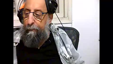 Snapshot of casual53 chatting on February 17, 3:20 pm casual53 online show from February 17, 3:20 pm