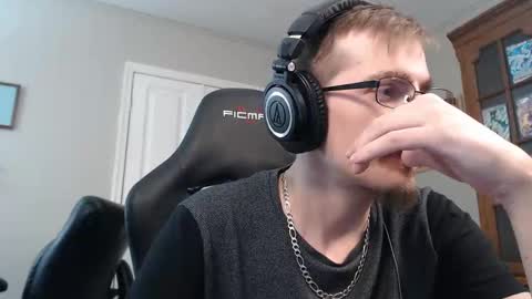 casuallycorrupt online show from November 15, 1:40 am