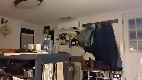 Snapshot of cbgbabc chatting on September 17, 9:43 am cbgbabc online show from September 17, 9:43 am