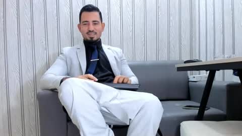 Cesar online show from February 6, 4:48 pm