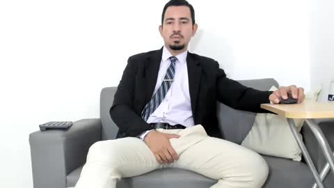 Cesar online show from September 19, 1:44 pm