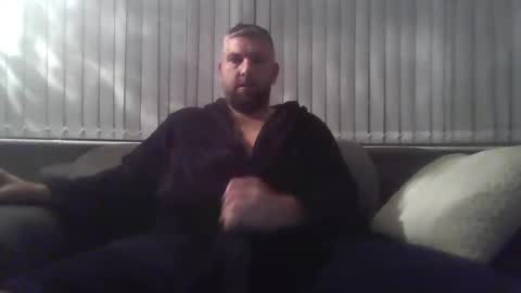 ch33ky85 online show from November 22, 12:43 am