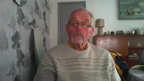 Champers online show from April 13, 2:07 pm