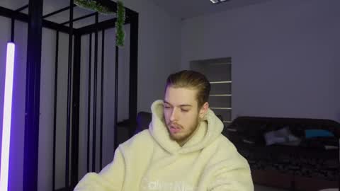 CHARLES SINS online show from February 14, 2:02 pm