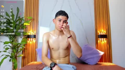charleynova online show from May 13, 8:28 pm