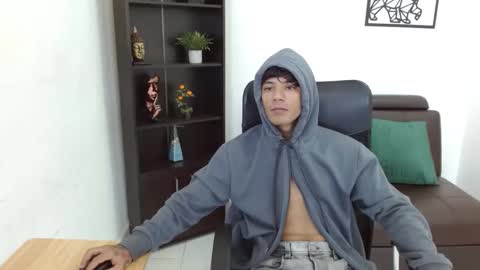 Charlie oconnor online show from February 5, 3:34 am