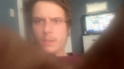 Help me cum online show from December 19, 8:02 pm