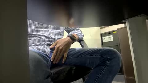 chatarrero68 online show from November 28, 2:41 pm