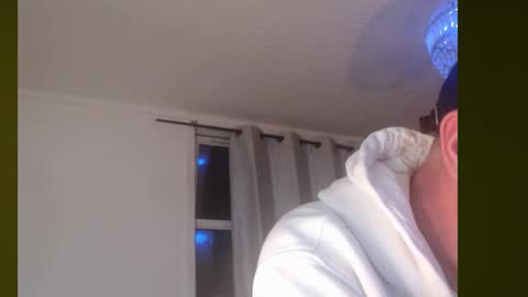 chazdiniro online show from November 2, 7:51 pm