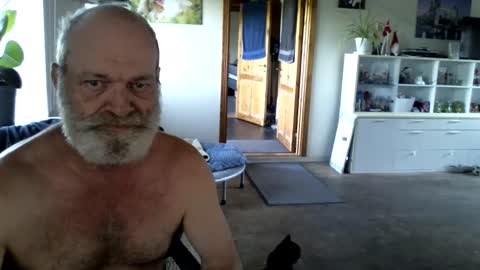 chefben666 online show from May 17, 5:15 am
