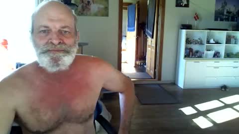 Snapshot of chefben666 chatting on October 19, 10:51 am chefben666 online show from October 19, 10:51 am