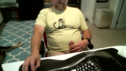 chesbayboy online show from May 28, 2:37 pm