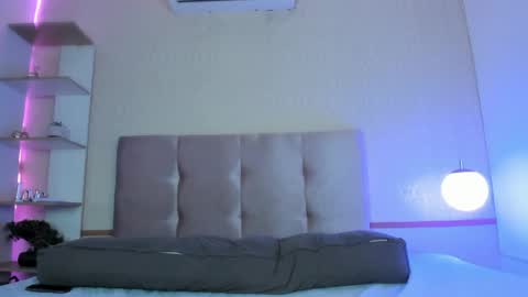 Cheys online show from April 5, 7:43 pm