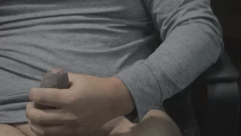 chicagoalex68 online show from December 2, 11:32 pm