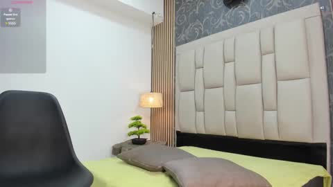 chimi88 online show from February 8, 11:12 am