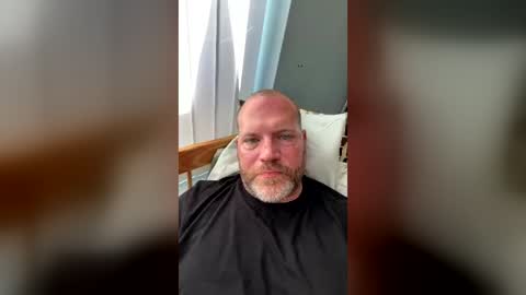 chris_buter online show from June 23, 9:25 am