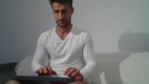 chrisaron online show from November 6, 3:31 am