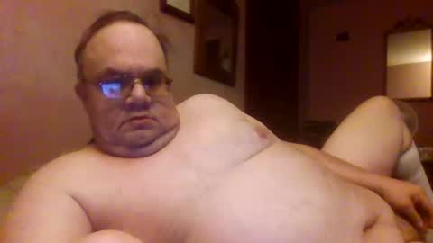 Snapshot of chrismini312 chatting on October 20, 6:23 pm Chris The Jerk Off King online show from October 20, 6:23 pm