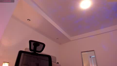 chrismorgan24 online show from February 19, 8:27 pm