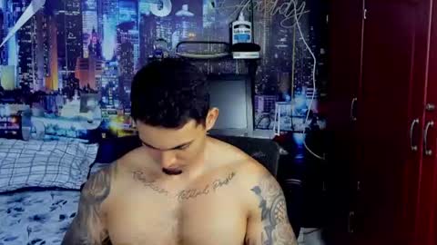 Chriss Stewart online show from July 7, 2:11 am