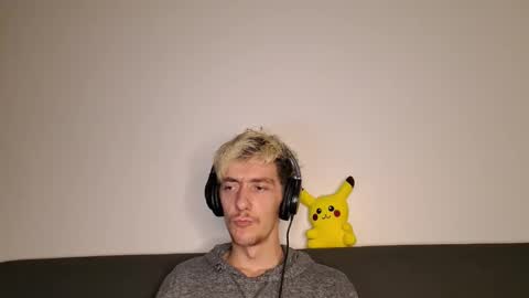 Christopher online show from October 21, 1:42 am