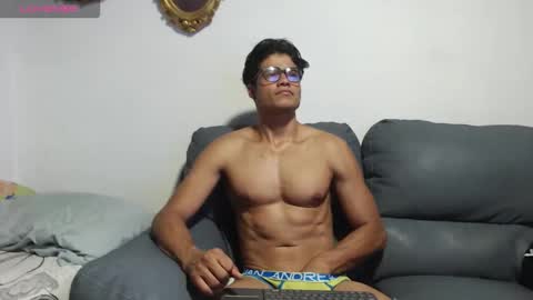 ---Chistian--- online show from November 14, 9:44 am