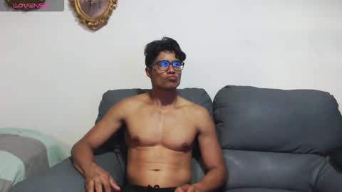 ---Chistian--- online show from October 31, 8:01 pm