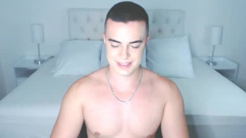 Snapshot of christiandiorx chatting on October 18, 4:28 am christiandiorx online show from October 18, 4:28 am