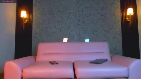christopherivera online show from June 1, 7:14 pm