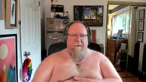 Snapshot of chubbybaybear chatting on October 25, 10:00 pm Chubby online show from October 25, 10:00 pm
