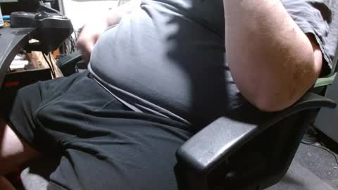 chubbyuncut5 online show from April 7, 3:06 am