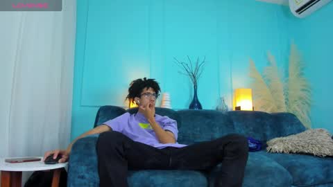 Cj Bocanegra online show from January 20, 12:28 pm