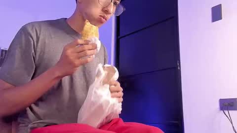 cj_davis1 online show from November 14, 11:33 am