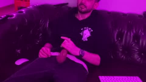 Clark online show from December 12, 12:38 am