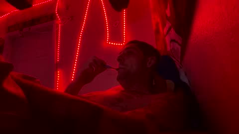 clarkshammer95 online show from December 3, 4:07 am