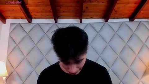 clement_reyes online show from December 14, 7:54 pm