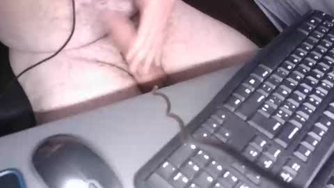 Snapshot of clluch95 chatting on October 15, 1:41 pm clluch95 online show from October 15, 1:41 pm