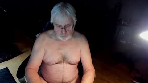 Snapshot of cloudalert62 chatting on March 4, 11:54 pm cloudalert62 online show from March 4, 11:54 pm