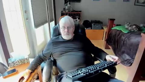 cloudalert62 online show from March 11, 4:25 pm