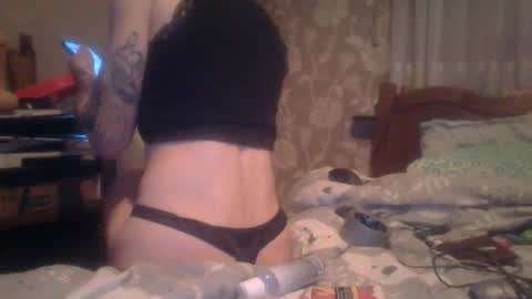 clouds_rider999 online show from February 17, 6:37 pm