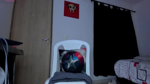 Snapshot of cloudy_pigdude chatting on October 26, 5:42 am CRISTIAN online show from October 26, 5:42 am